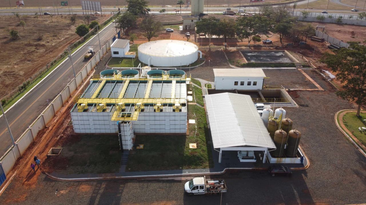 Chuvas intensas alteram temporariamente a coloração da água em alguns bairros em Barretos